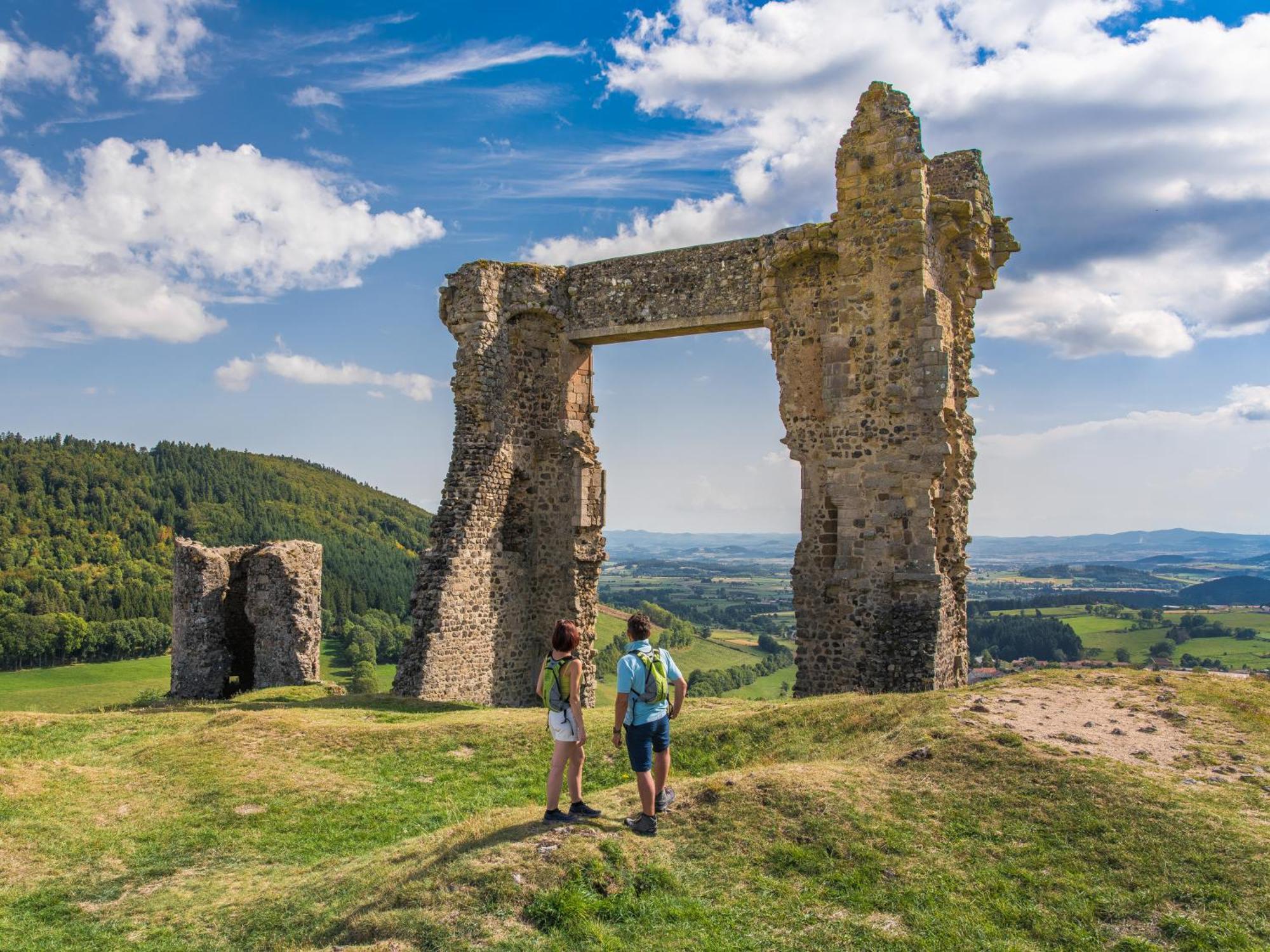 ホテル イビス スタイルズ ル ピュイ アン ブレー Le Puy-en-Velay エクステリア 写真